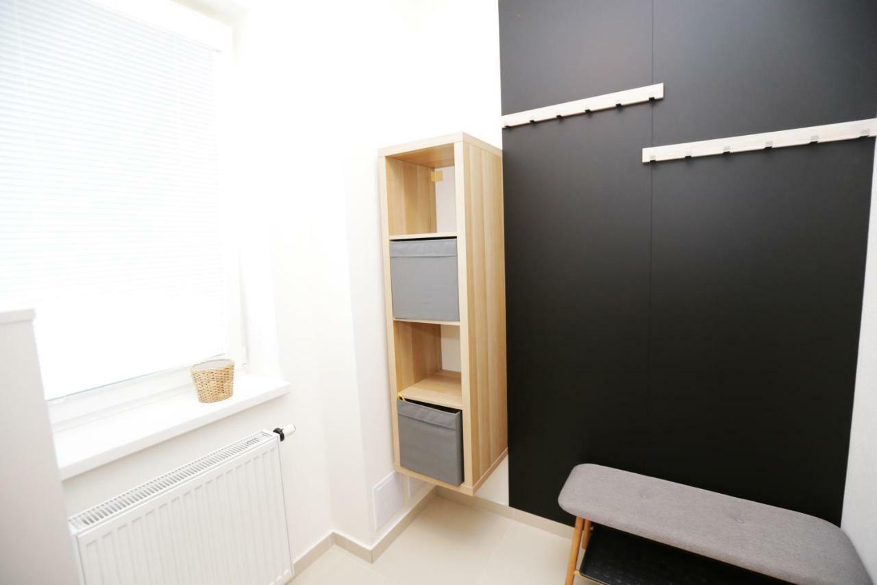 Samorin - Apartment In The Center - Private Parking - Klimatizacia Exterior foto