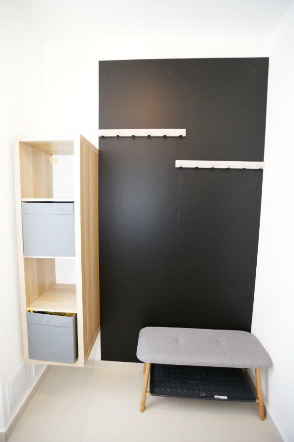 Samorin - Apartment In The Center - Private Parking - Klimatizacia Exterior foto